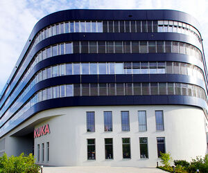 6-stöckiger Nebau des Anlagen- und Systemtechnik Anbieters Kuka aus Augsburg