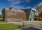 Das neue Sheridan Management Center in Augsburg mit seiner besonderen Eingangsfassade